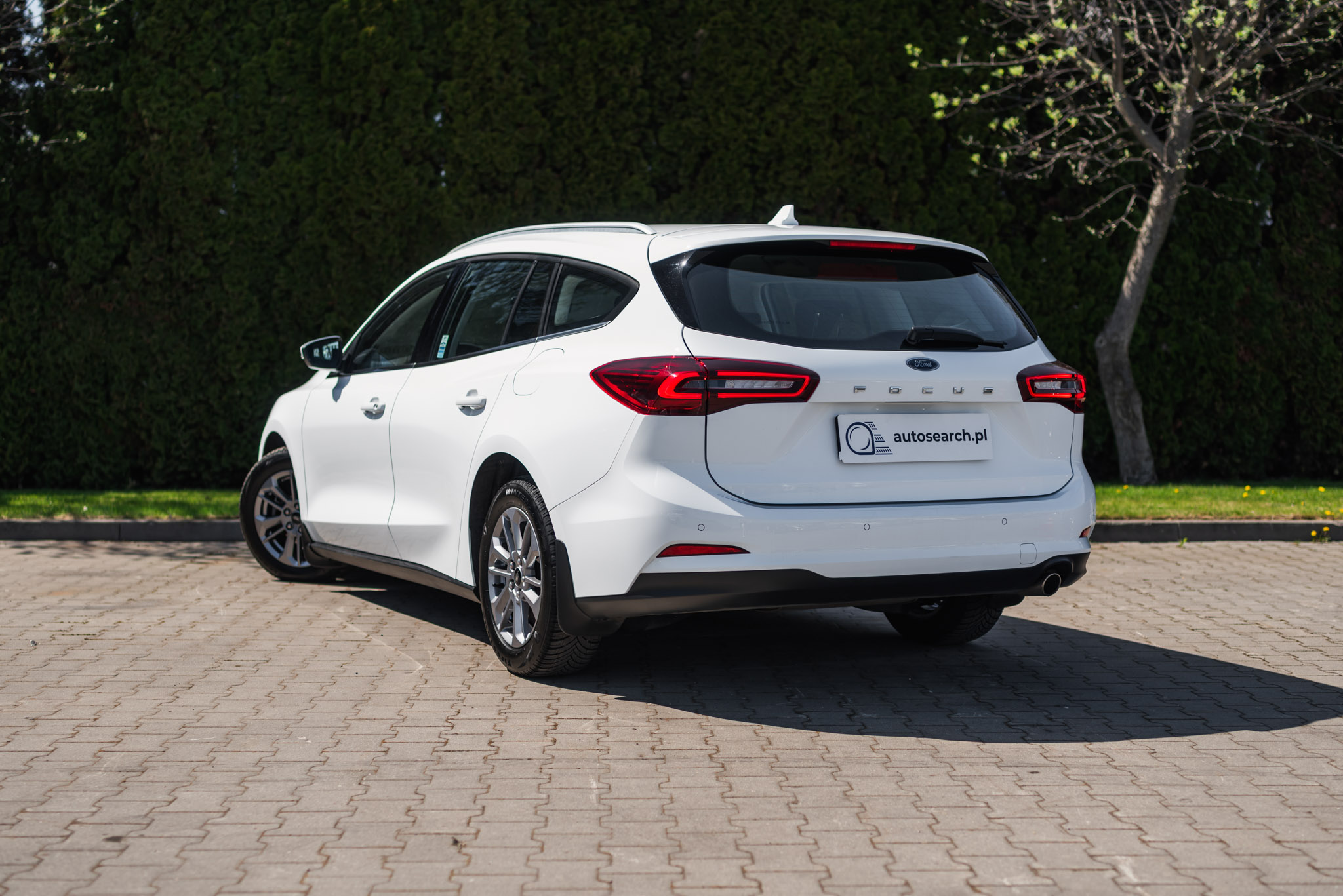 ford-focus-kombi-1-5-ecoblue-titanium-white-2022-7
