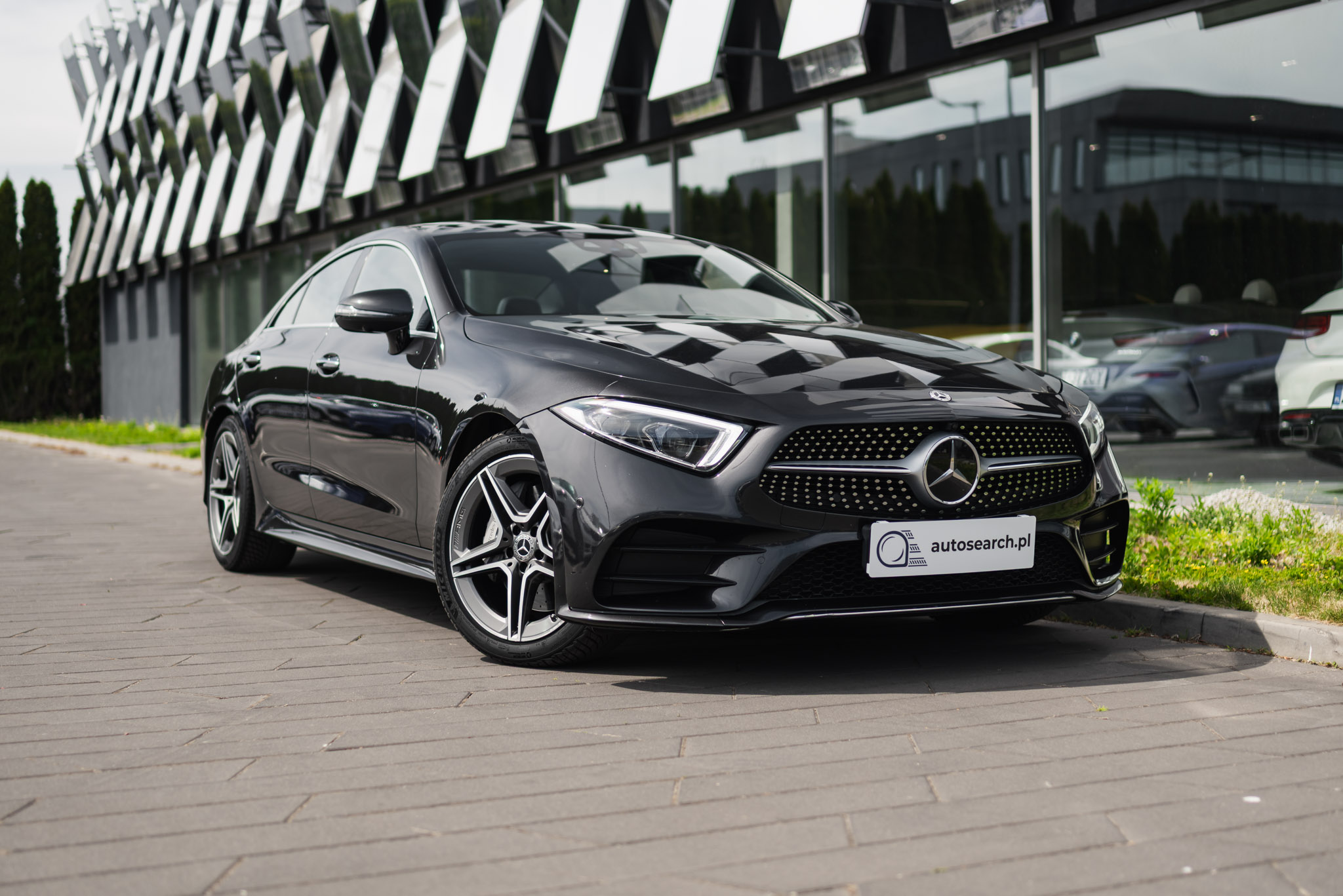 mercedes-cls-400d-4matic-amg-line-graphite-grey-2018-1