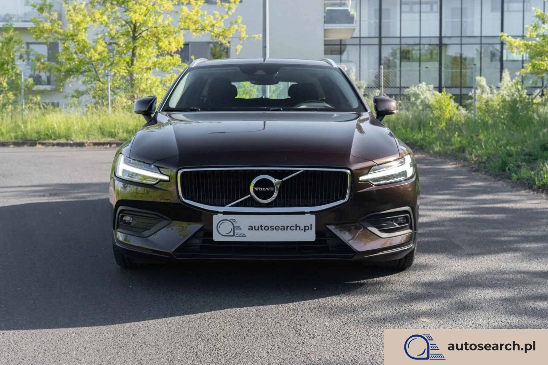 Volvo V60 Nasza główna siedziba znajduje się w Warszawie. Posiadamy również oddział w Krakowie. Oferujemy możliwość transportu dowolnego pojazdu pomiędzy naszymi oddziałami. Zapraszamy do zapoznania się z pełną ofertą na stronie autosearch.pl.
