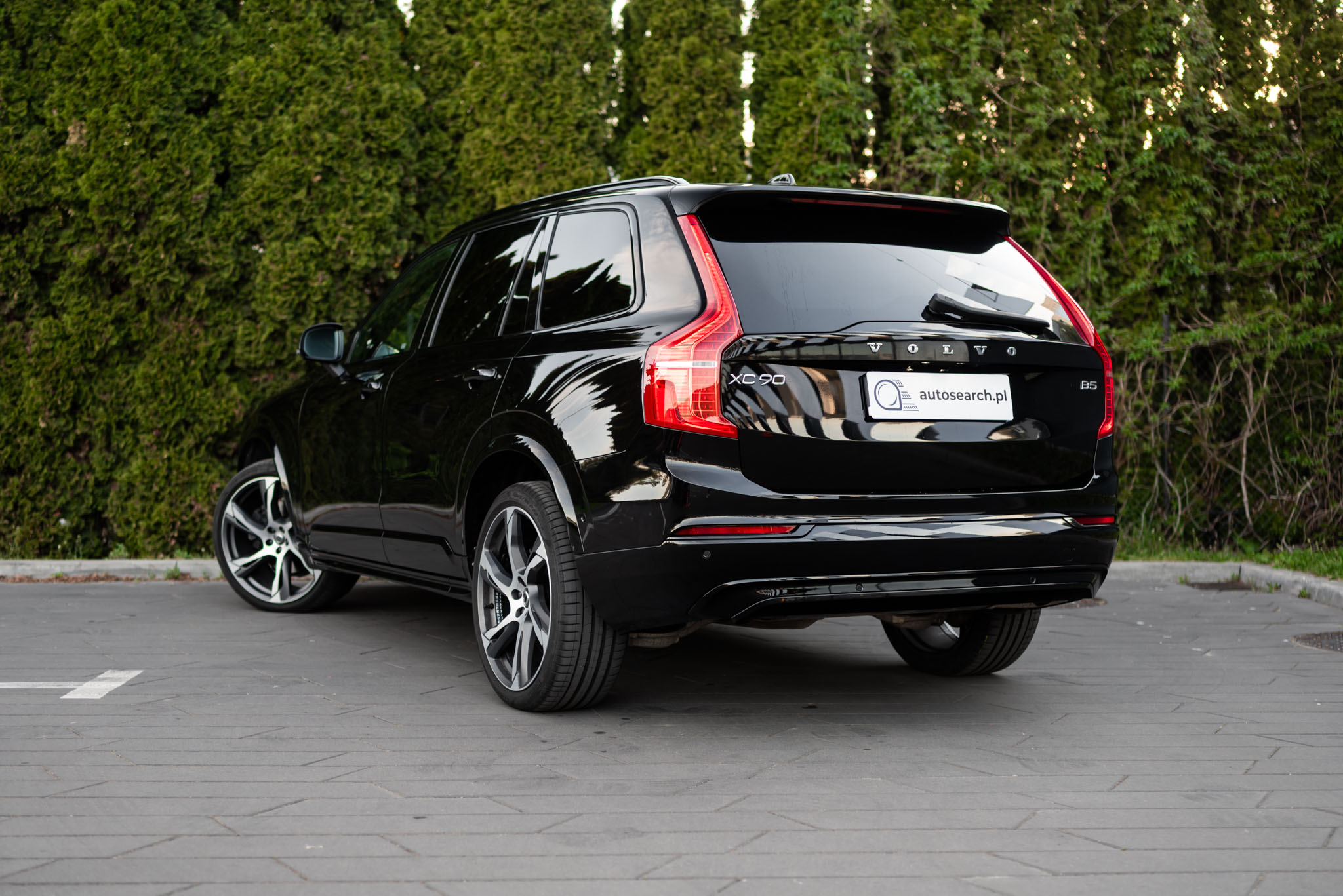 volvo-xc90-b5-diesel-r-design-onyx-black-2022-7