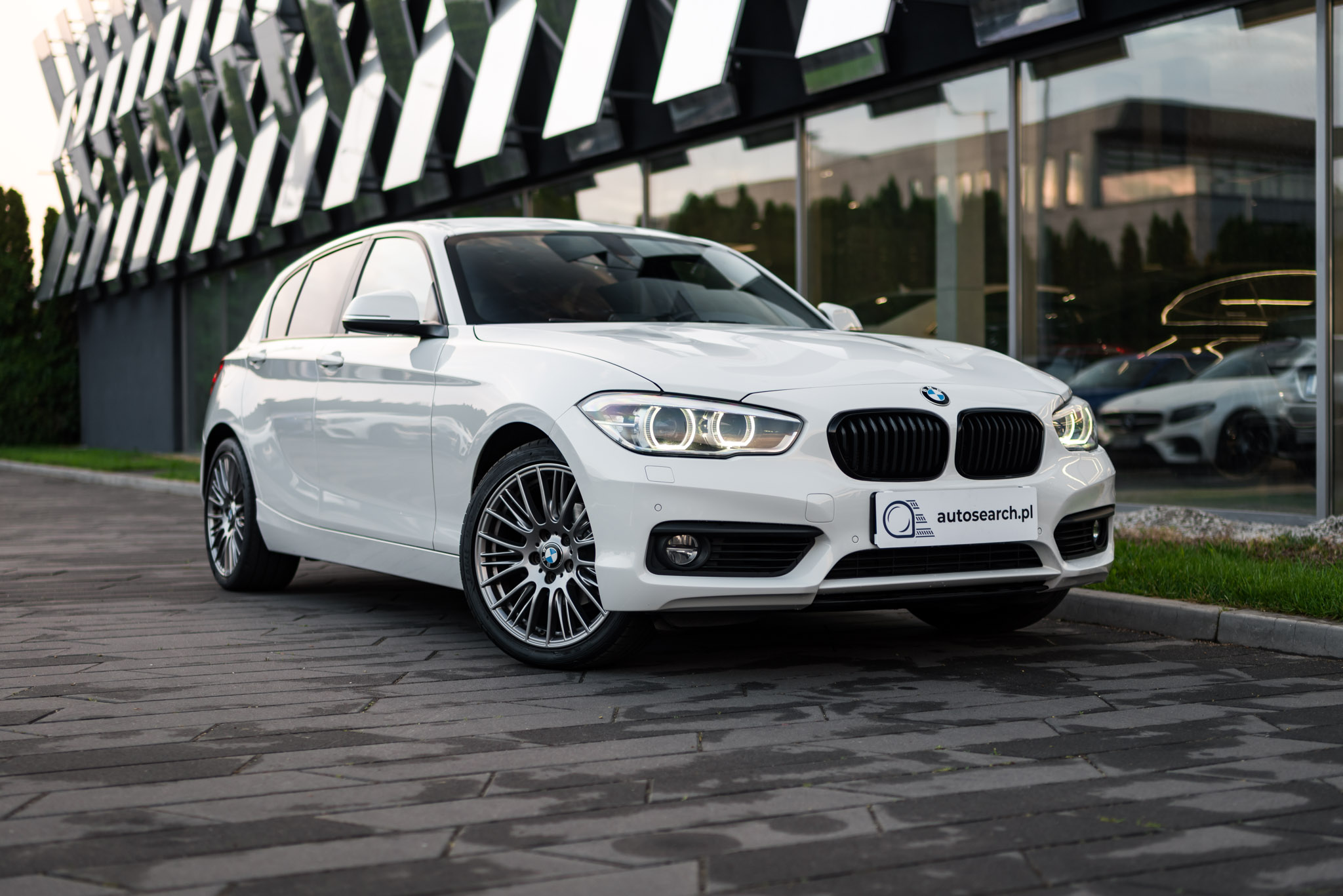 bmw-118d-advantage-alpine-white-2016-1