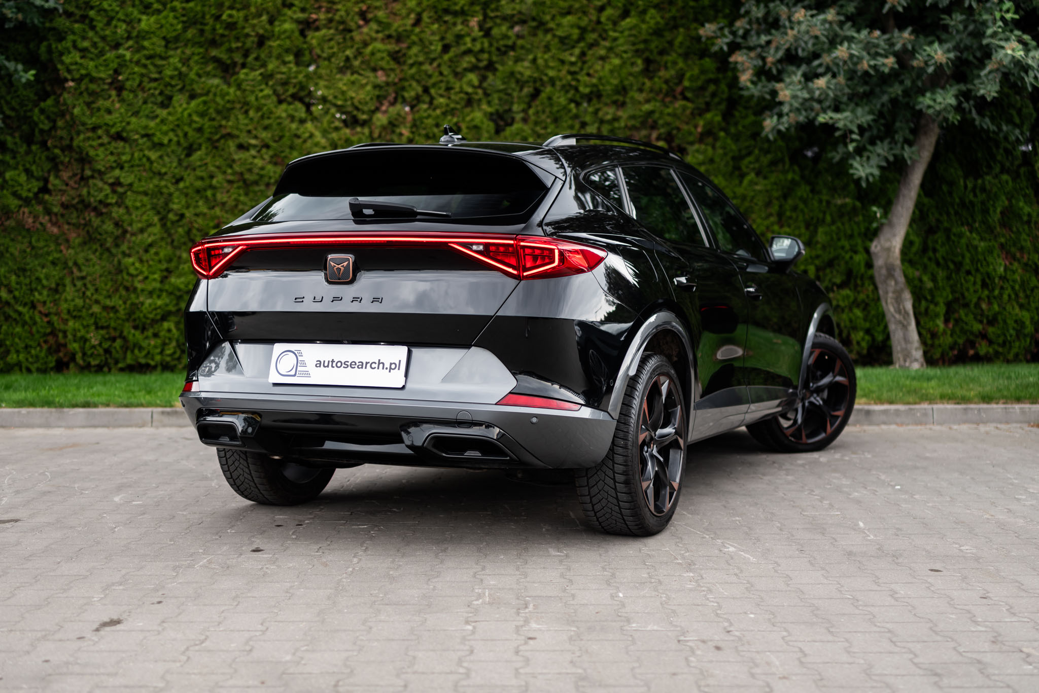 cupra-formentor-1-5-tsi-dsg-midnight-black-2023-4