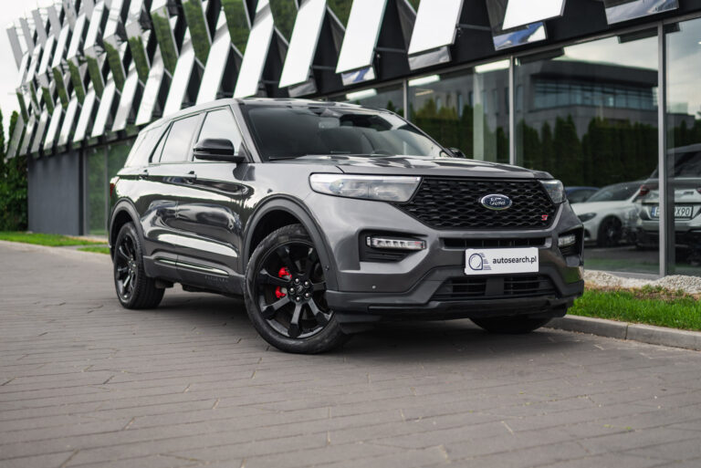 ford-explorer-st-carbonized-grey-2021-1