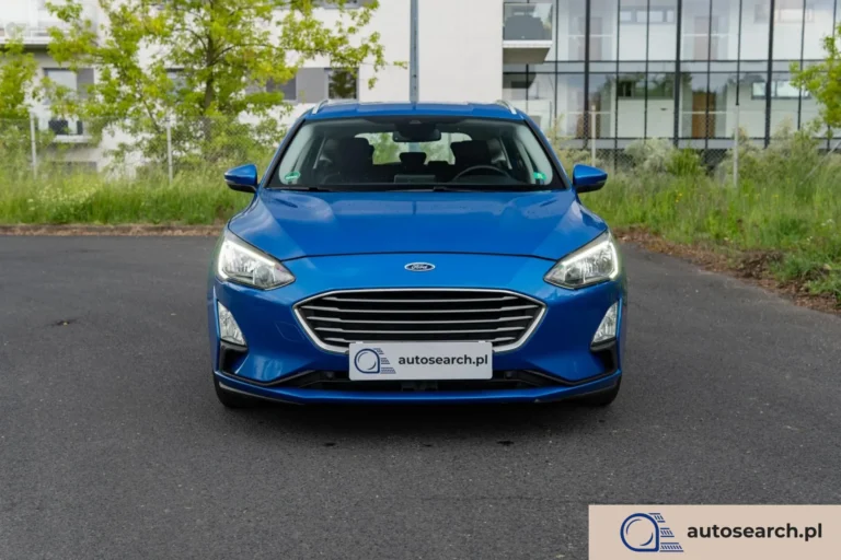 Ford Focus Nasza główna siedziba znajduje się w Warszawie. Posiadamy również oddział w Krakowie. Oferujemy możliwość transportu dowolnego pojazdu pomiędzy naszymi oddziałami. Zapraszamy do zapoznania się z pełną ofertą na stronie autosearch.pl.