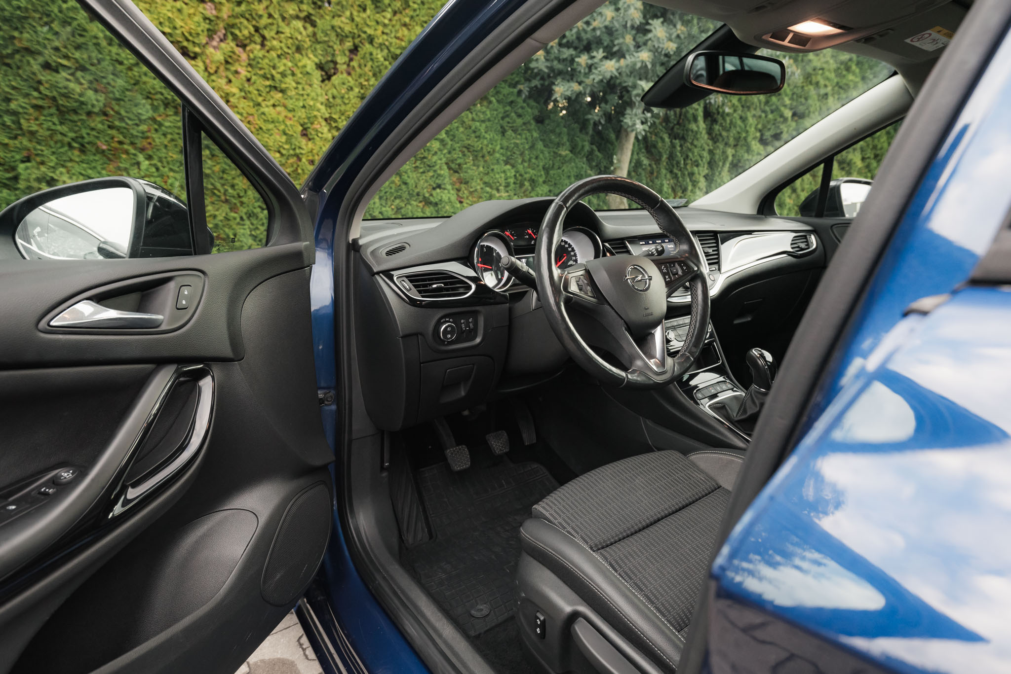opel-astra-sports-tourer-blue-1-5-cdti-blue-2021-9
