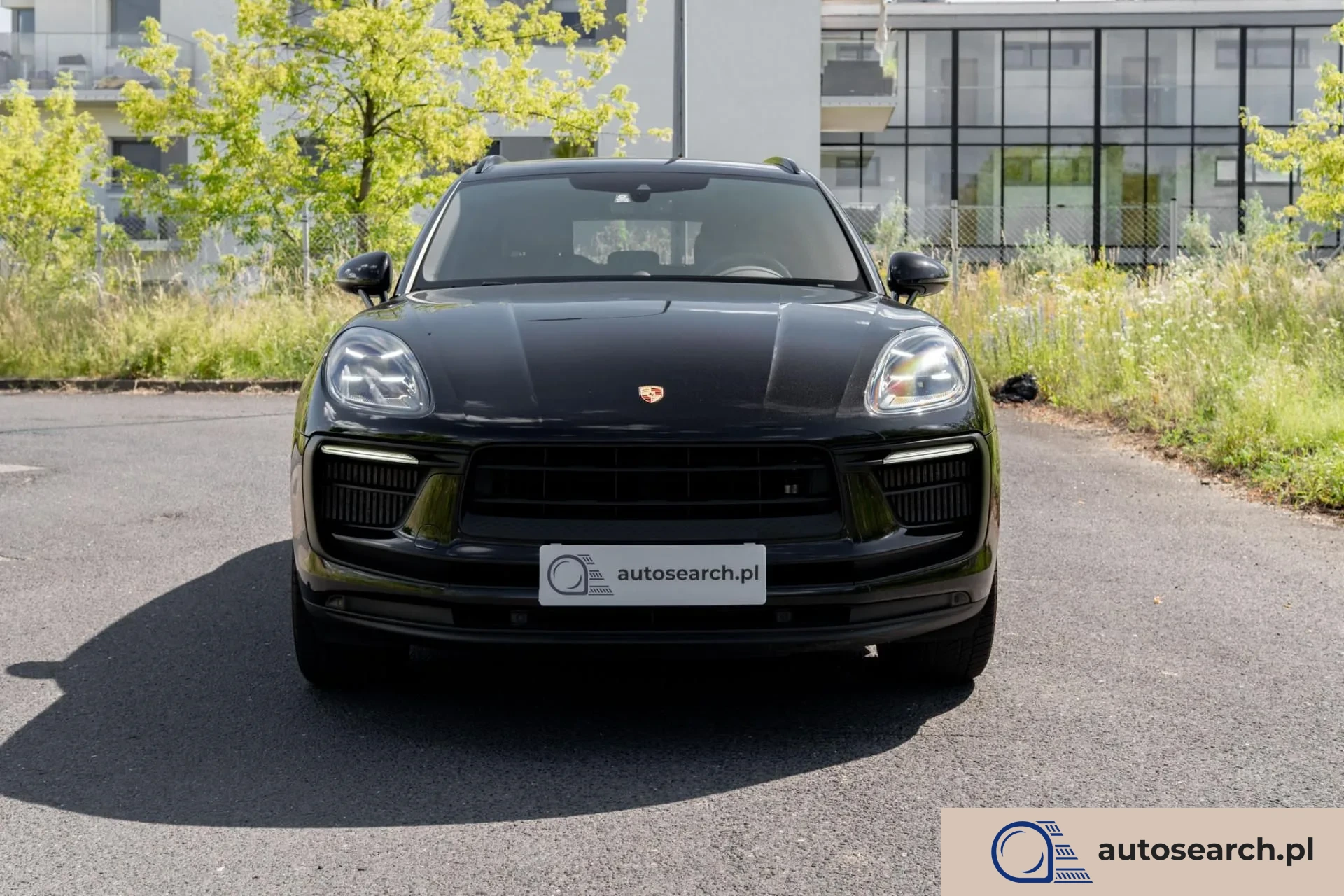 Porsche Macan Nasza główna siedziba znajduje się w Warszawie. Posiadamy również oddział w Krakowie. Oferujemy możliwość transportu dowolnego pojazdu pomiędzy naszymi oddziałami. Zapraszamy do zapoznania się z pełną ofertą na stronie autosearch.pl.