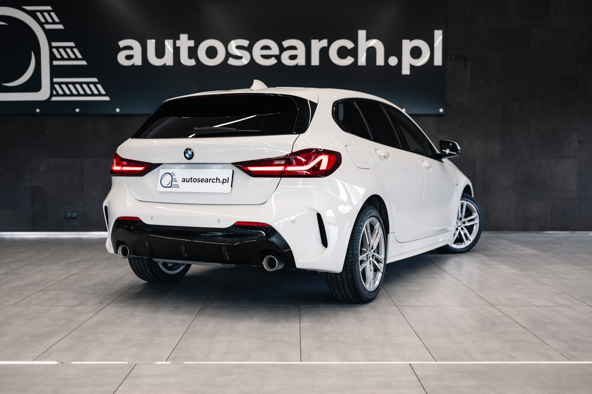 bmw-118d-m-sport-alpine-white-2020-4