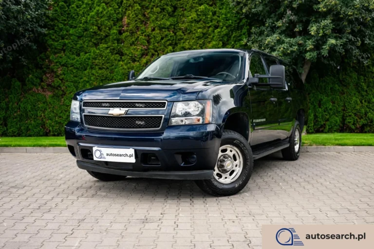 Chevrolet Suburban 2500 LS 6.0 V8 4x4