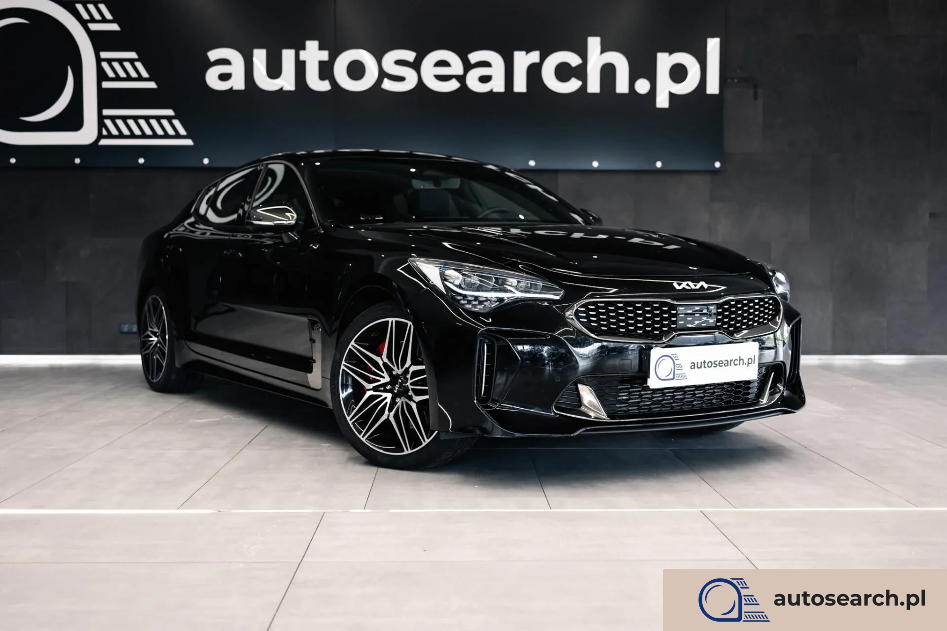 Kia Stinger GT 3.3 T-GDi AWD z 2021 roku.