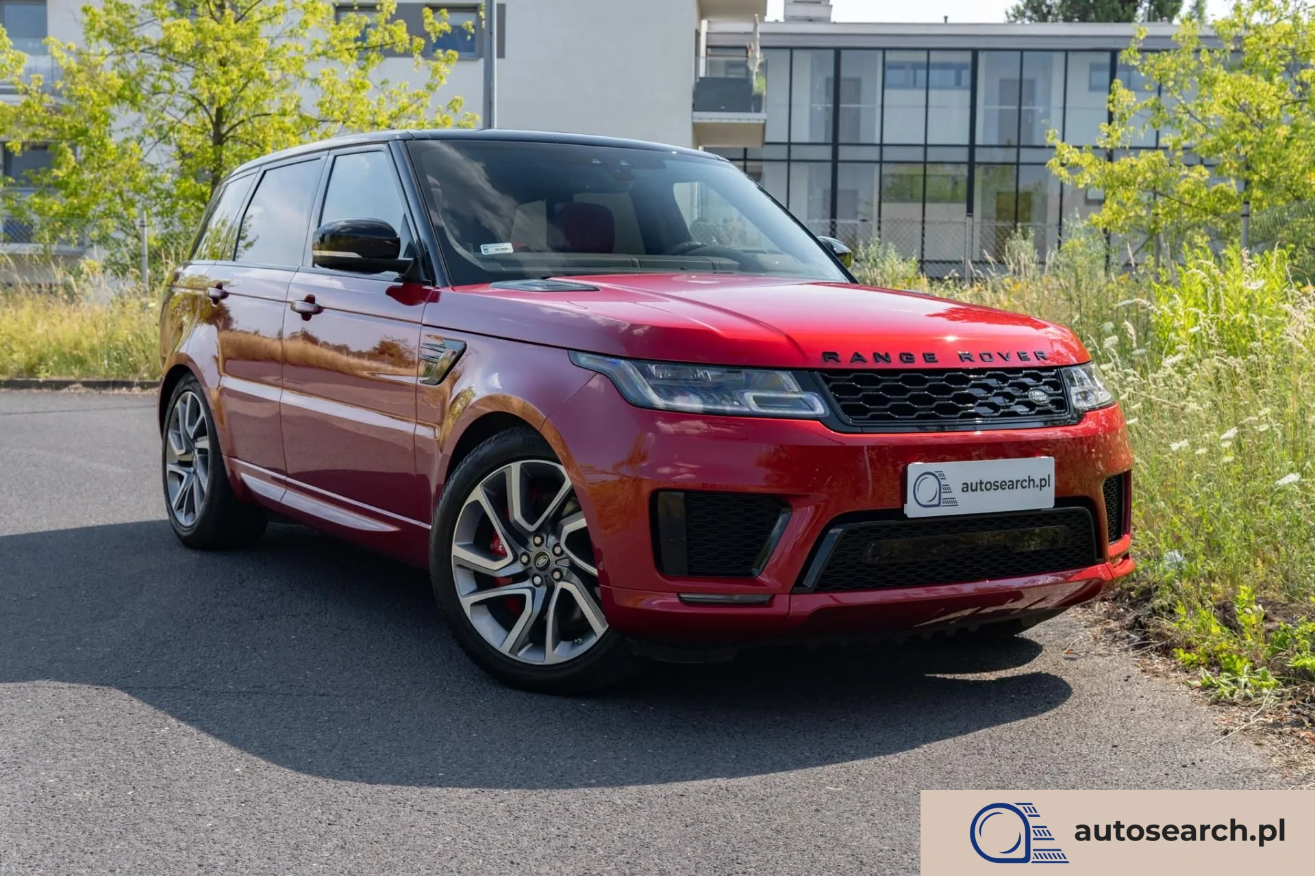 Land Rover Range Rover Nasza główna siedziba znajduje się w Warszawie. Posiadamy również oddział w Krakowie. Oferujemy możliwość transportu dowolnego pojazdu pomiędzy naszymi oddziałami. Zapraszamy do zapoznania się z pełną ofertą na stronie autosearch.pl.