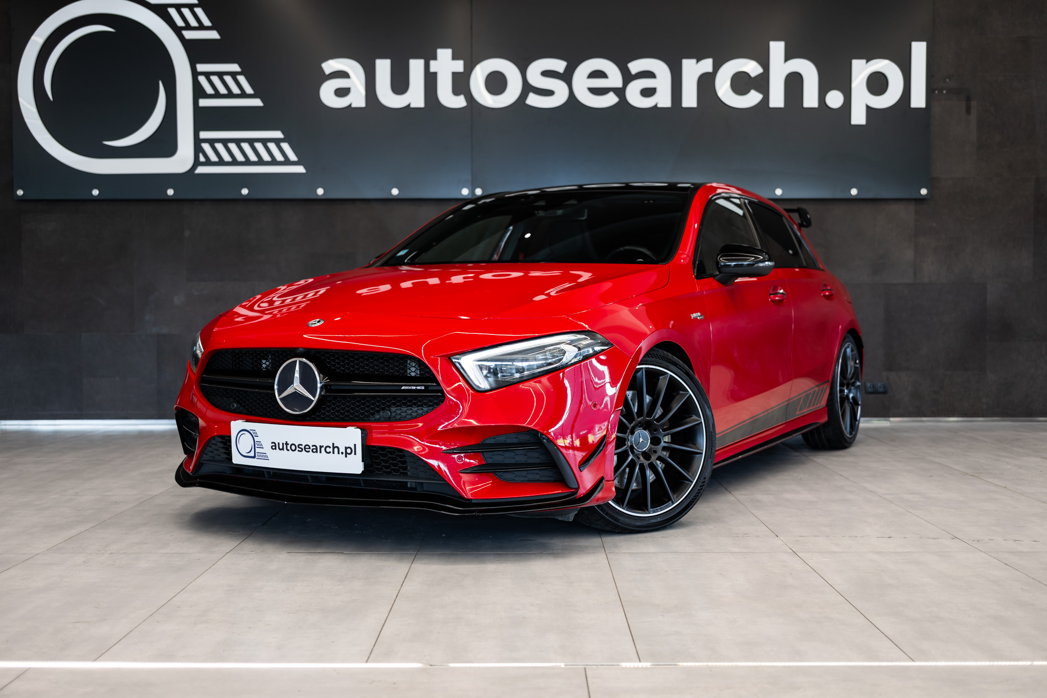 mercedes-amg-a35-4matic-patagonia-red-2019-1