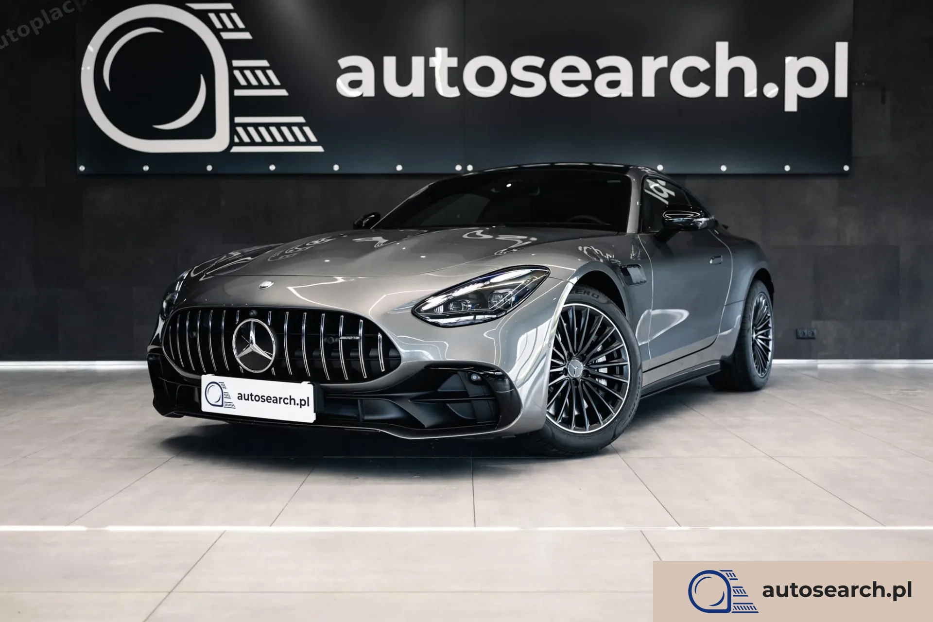 Mercedes-Benz AMG GT Posiadamy do zaoferowania na sprzedaż nowy samochód Mercedes-Benz AMG GT 43