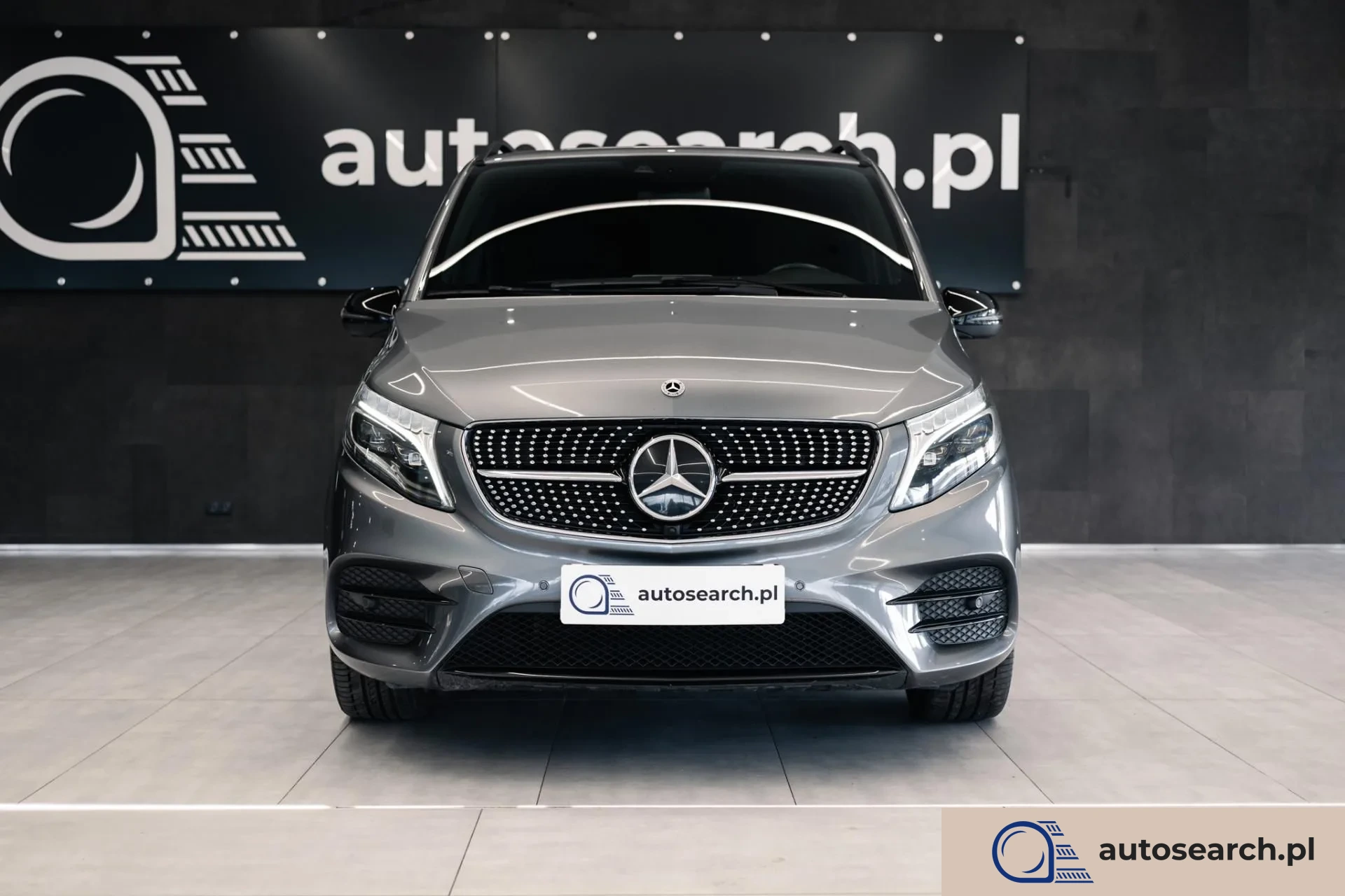 Mercedes-Benz Klasa V V 300d 4MATIC Long AMG Line z 2022 roku.