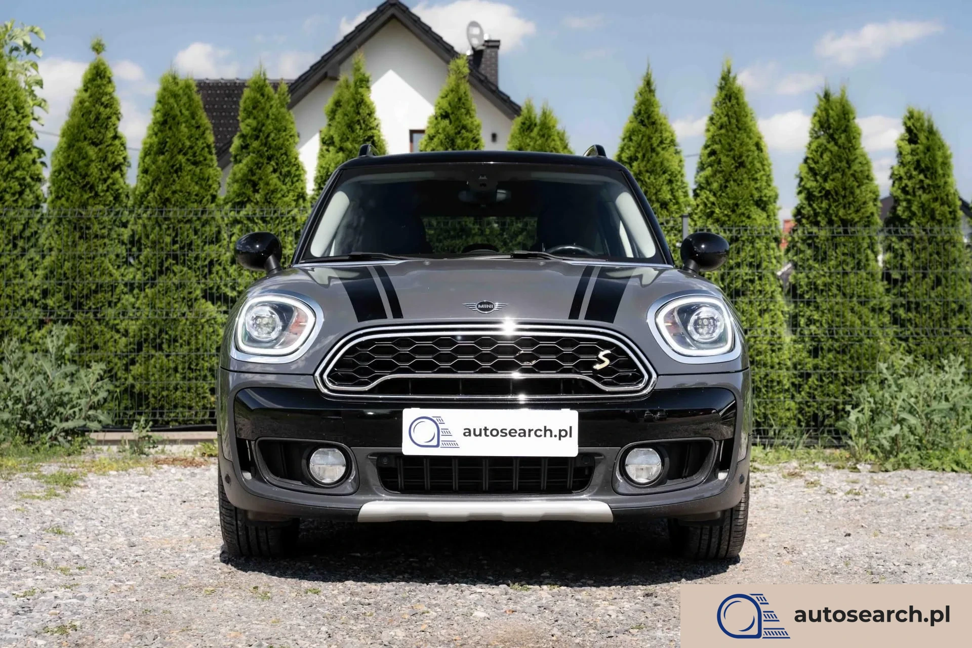 Mini Countryman Nasza główna siedziba znajduje się w Warszawie. Posiadamy również oddział w Katowicach. Oferujemy możliwość transportu dowolnego pojazdu pomiędzy naszymi oddziałami. Zapraszamy do zapoznania się z pełną ofertą na stronie autosearch.pl.