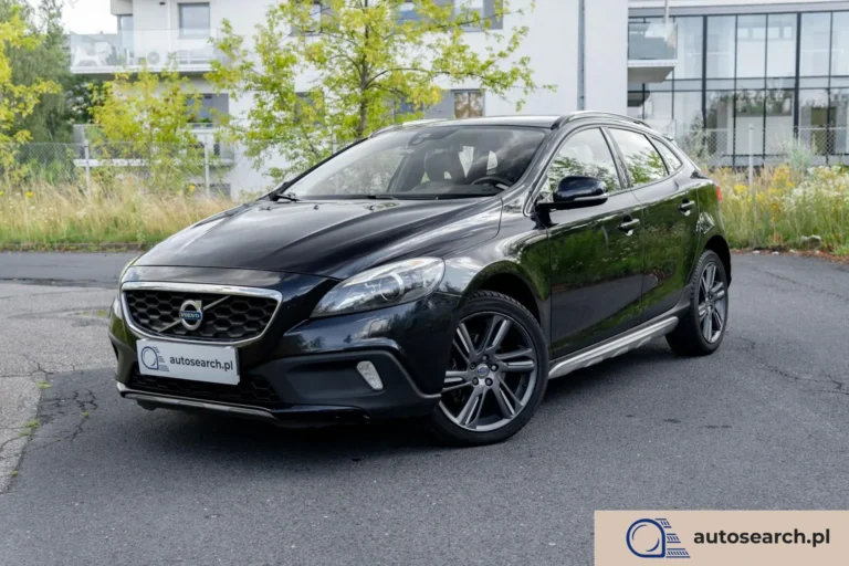 Volvo V40 Cross Country T4 1.6 z 2013 roku