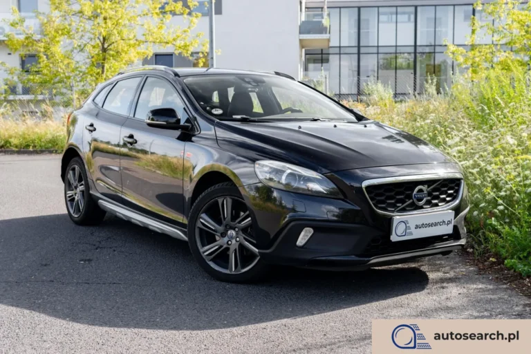 Volvo V40 Cross Country T4 1.6 z 2013 roku