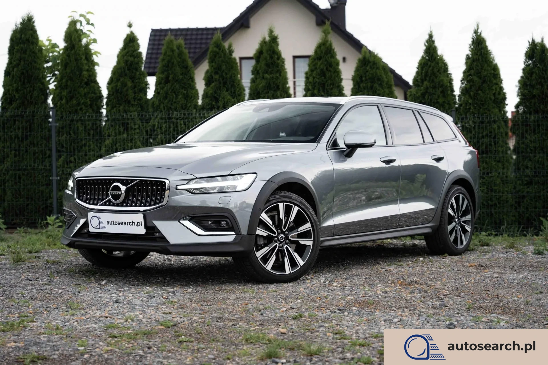 Volvo V60 Nasza główna siedziba znajduje się w Warszawie. Posiadamy również oddział w Katowicach. Oferujemy możliwość transportu dowolnego pojazdu pomiędzy naszymi oddziałami. Zapraszamy do zapoznania się z pełną ofertą na stronie autosearch.pl.