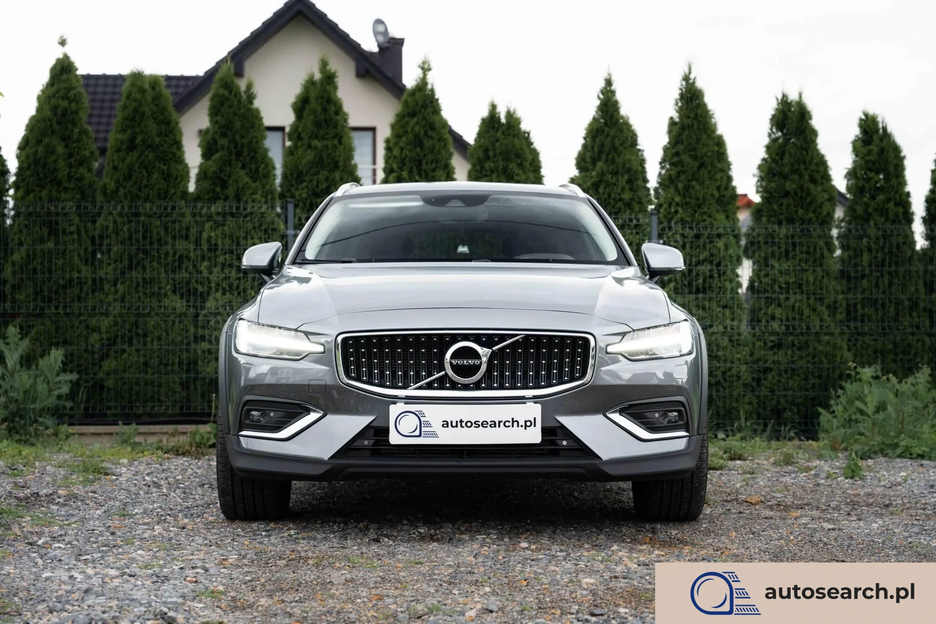 Volvo V60 Nasza główna siedziba znajduje się w Warszawie. Posiadamy również oddział w Katowicach. Oferujemy możliwość transportu dowolnego pojazdu pomiędzy naszymi oddziałami. Zapraszamy do zapoznania się z pełną ofertą na stronie autosearch.pl.