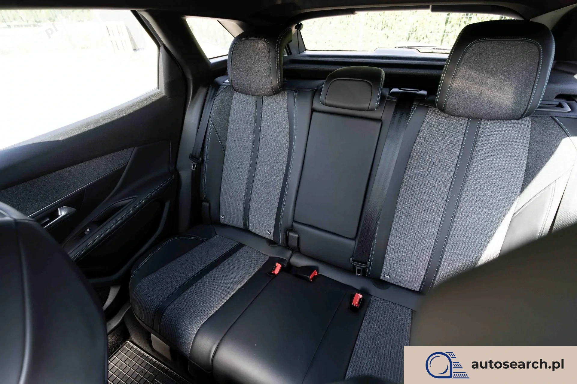 Peugeot 3008 1.2 - zdjęcie 30