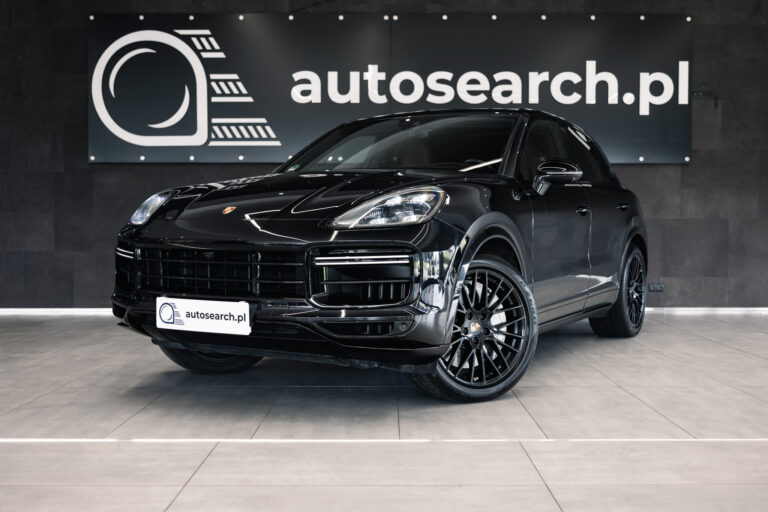 porsche-cayenne-turbo-black-2019-1