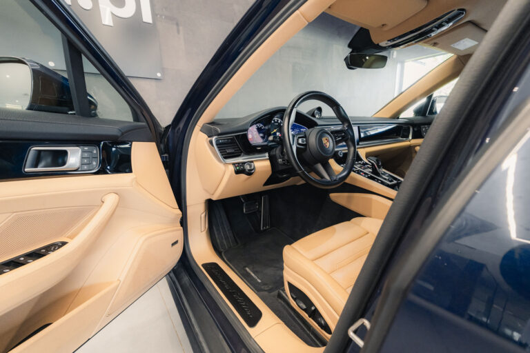porsche-panamera-4-e-hybrid-night-blue-2022-9