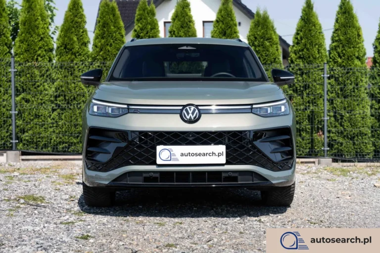 Volkswagen Tayron Nasza główna siedziba znajduje się w Warszawie. Posiadamy również oddział w Katowicach. Oferujemy możliwość transportu dowolnego pojazdu pomiędzy naszymi oddziałami. Zapraszamy do zapoznania się z pełną ofertą na stronie autosearch.pl.