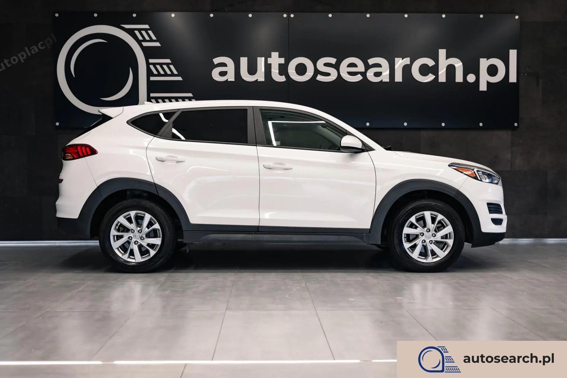 Hyundai Tucson 2.0 GDi HTRAC - zdjęcie 8