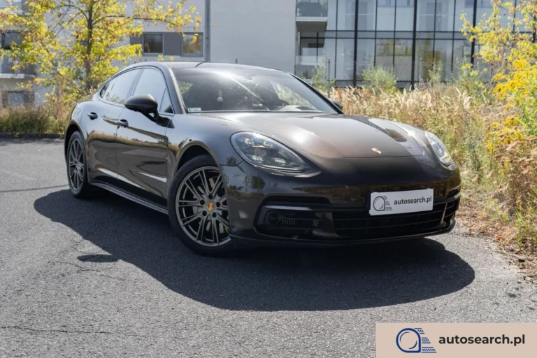 Porsche Panamera 4 E-Hybrid