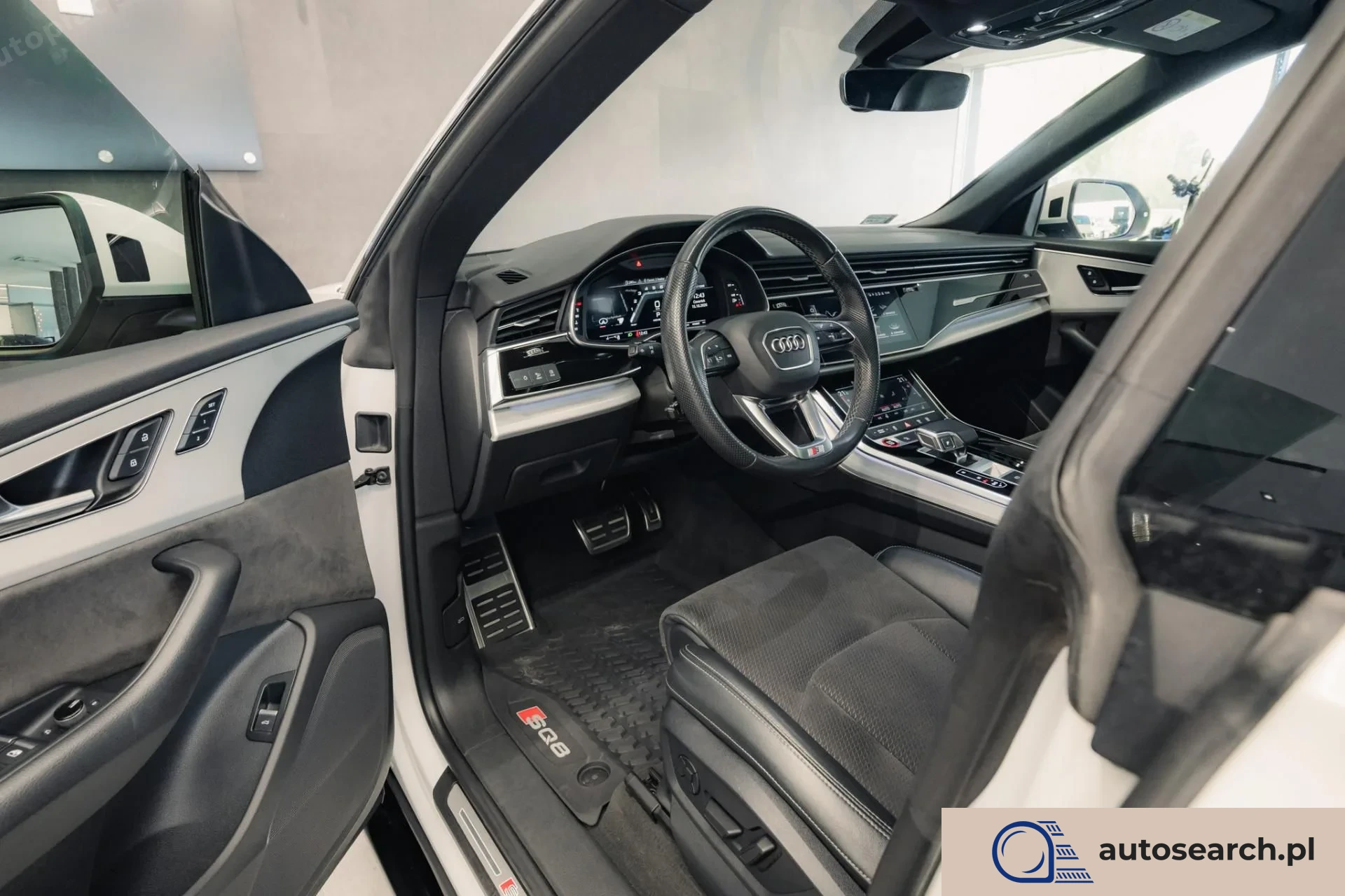 Audi SQ8 - zdjęcie 9