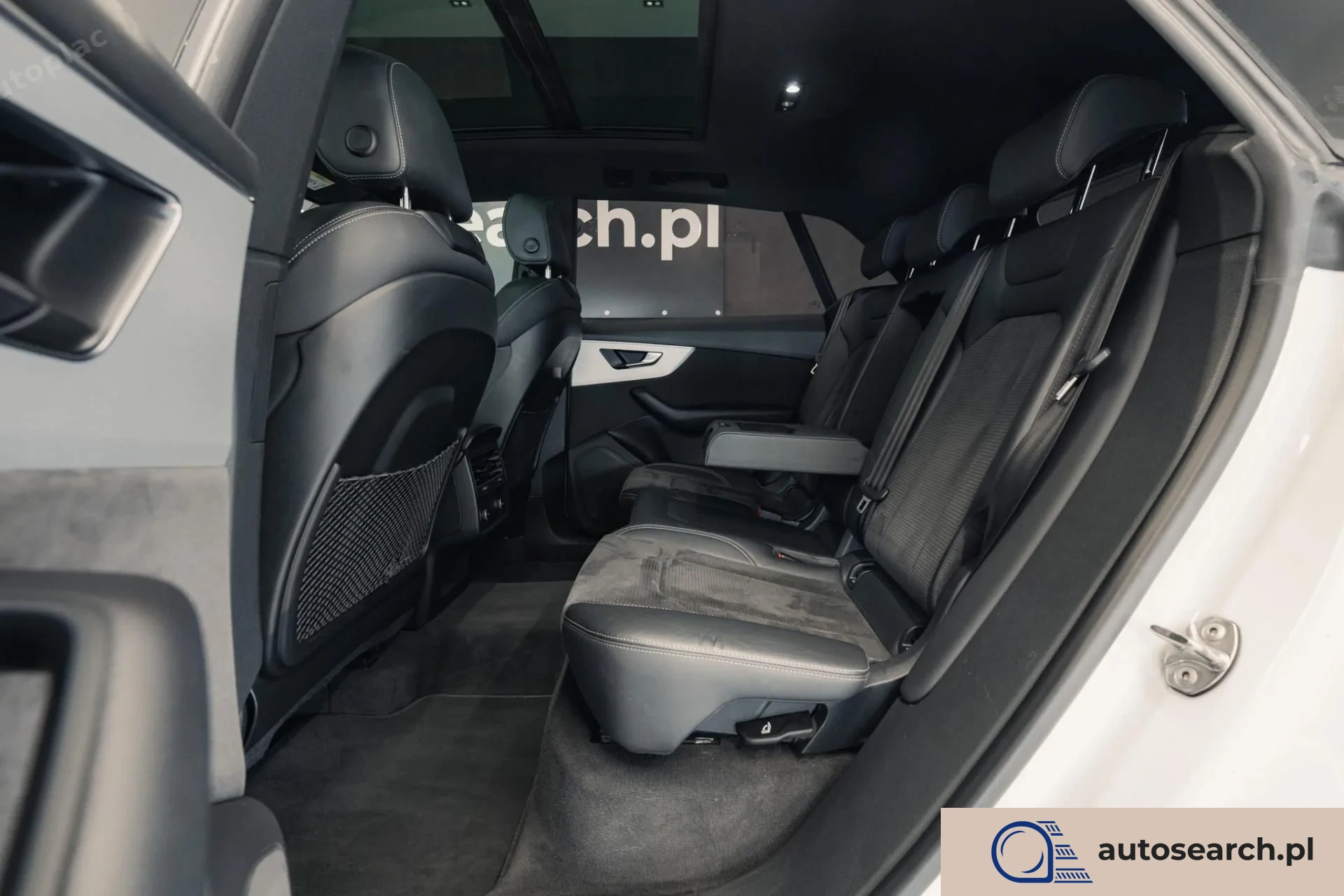 Audi SQ8 - zdjęcie 14