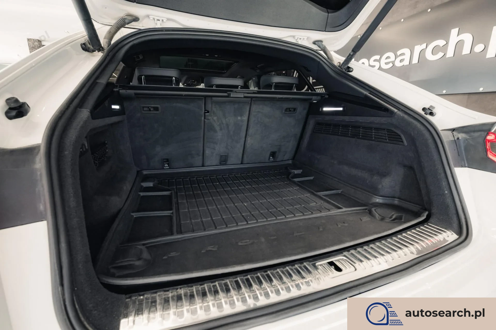 Audi SQ8 - zdjęcie 34