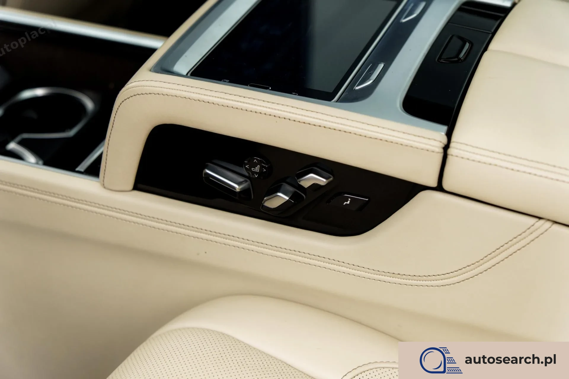 BMW M760Li xDrive - zdjęcie 36