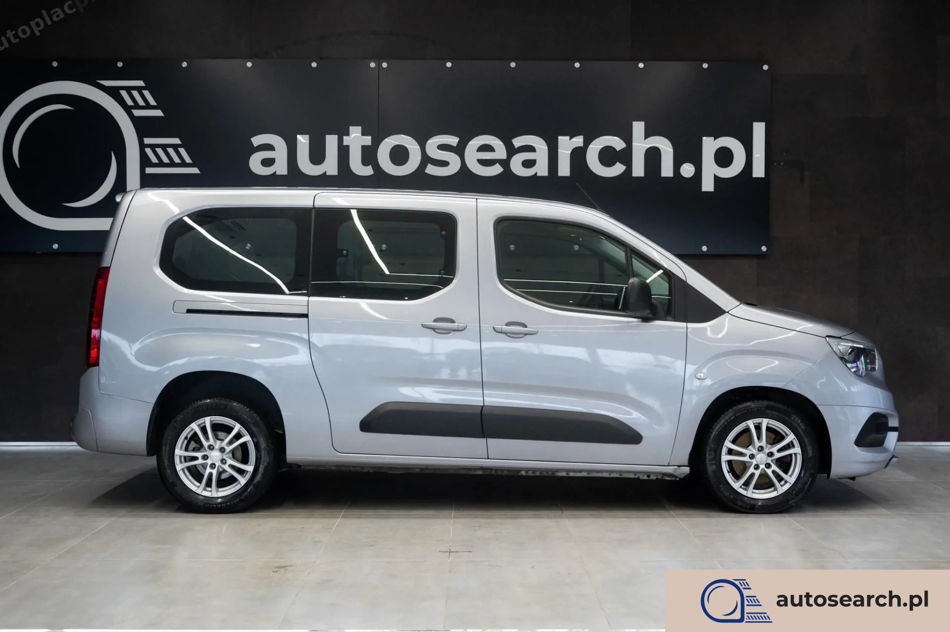 Opel Combo Life 1.2 Turbo - zdjęcie 8