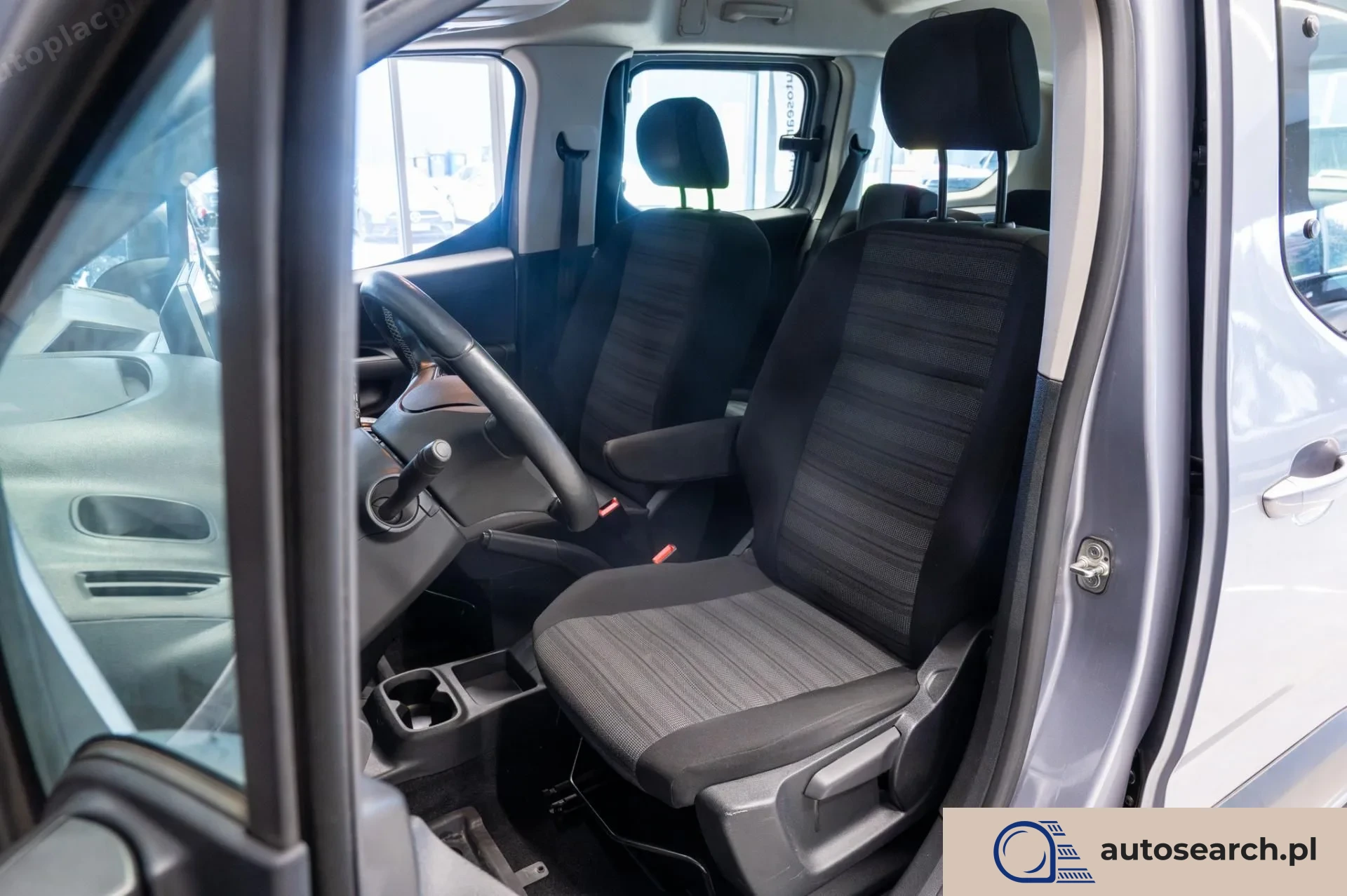 Opel Combo Life 1.2 Turbo - zdjęcie 12