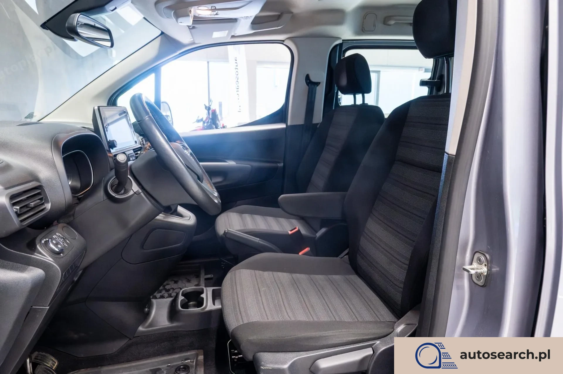 Opel Combo Life 1.2 Turbo - zdjęcie 13