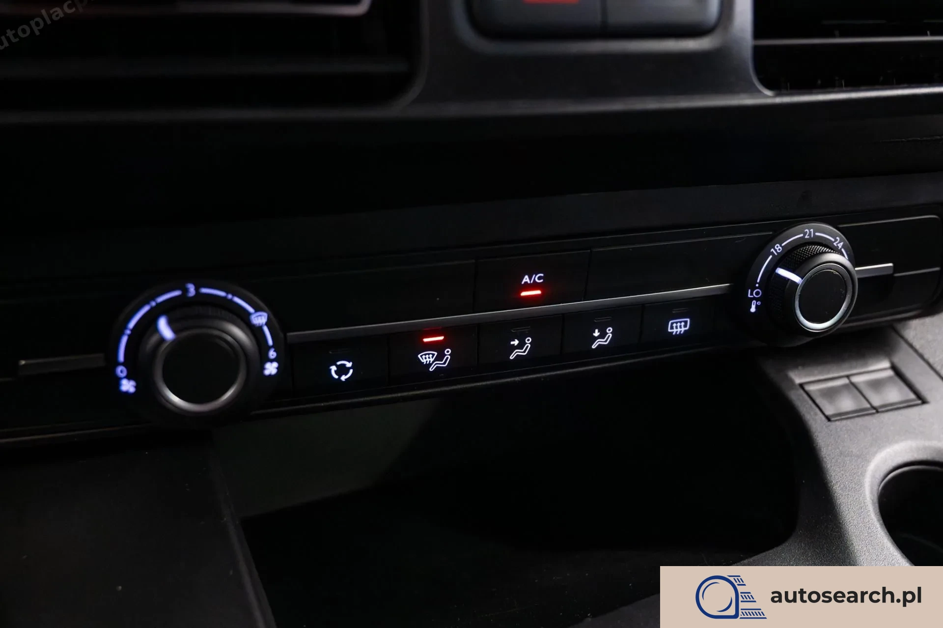 Opel Combo Life 1.2 Turbo - zdjęcie 17