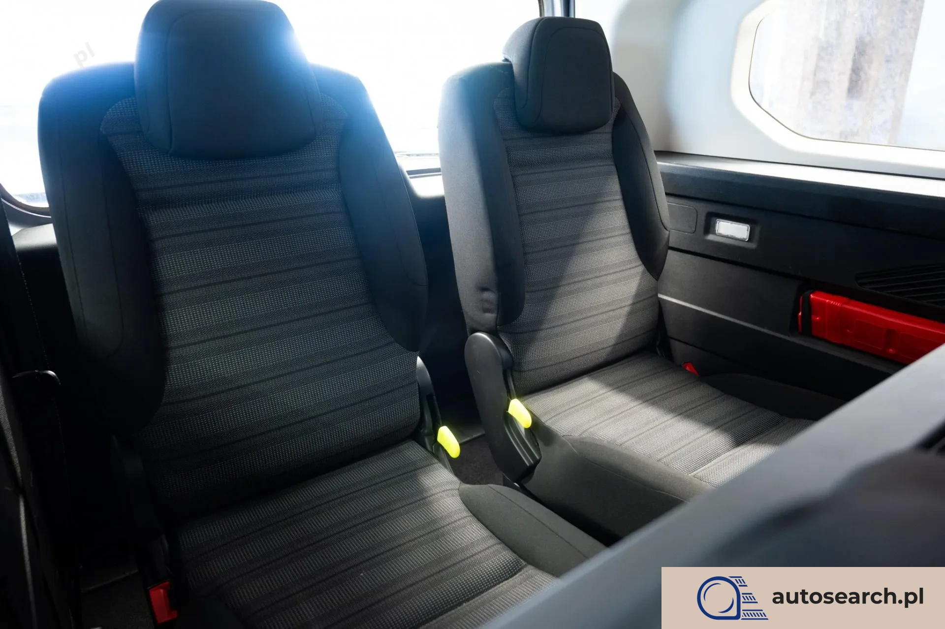 Opel Combo Life 1.2 Turbo - zdjęcie 32