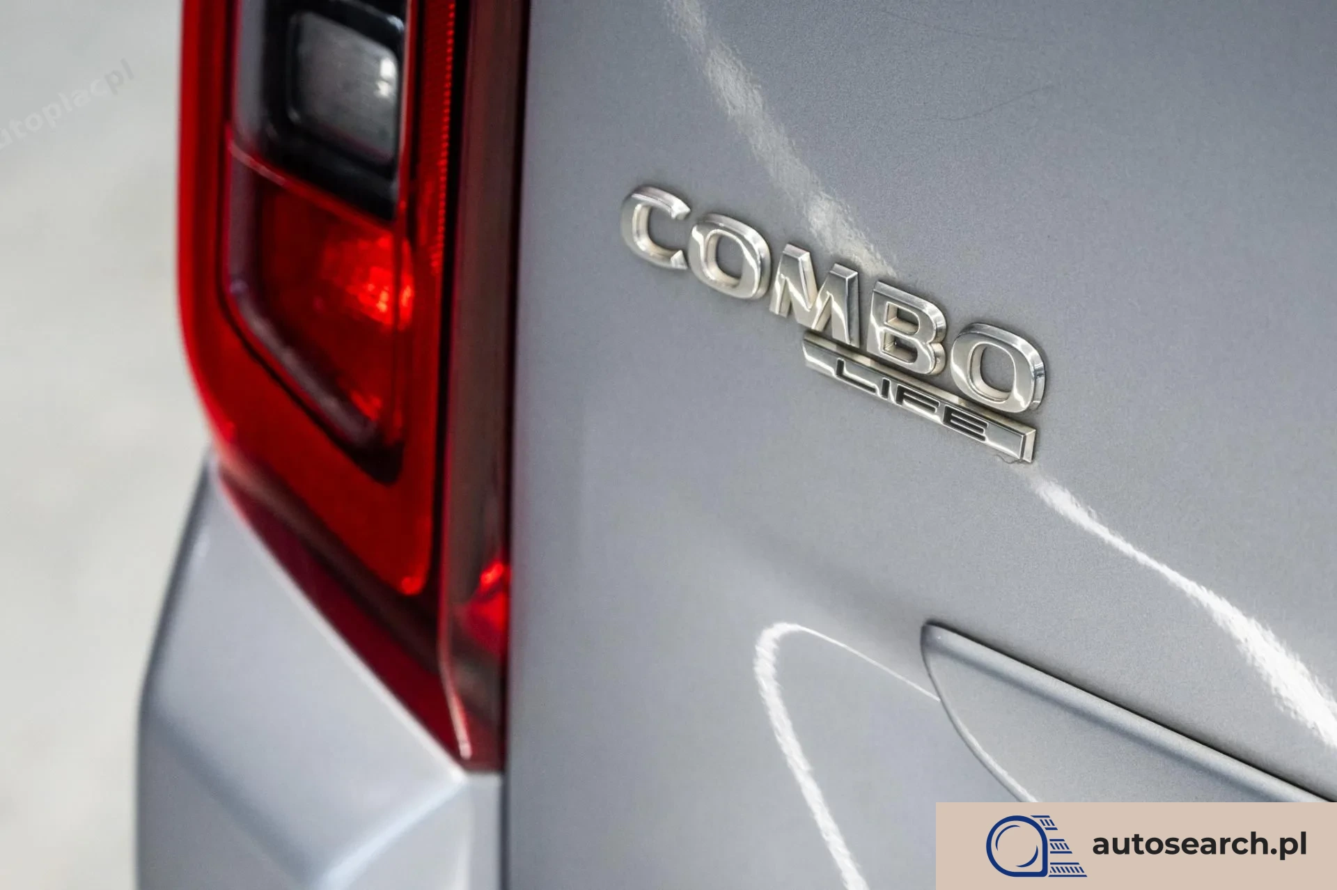 Opel Combo Life 1.2 Turbo - zdjęcie 34